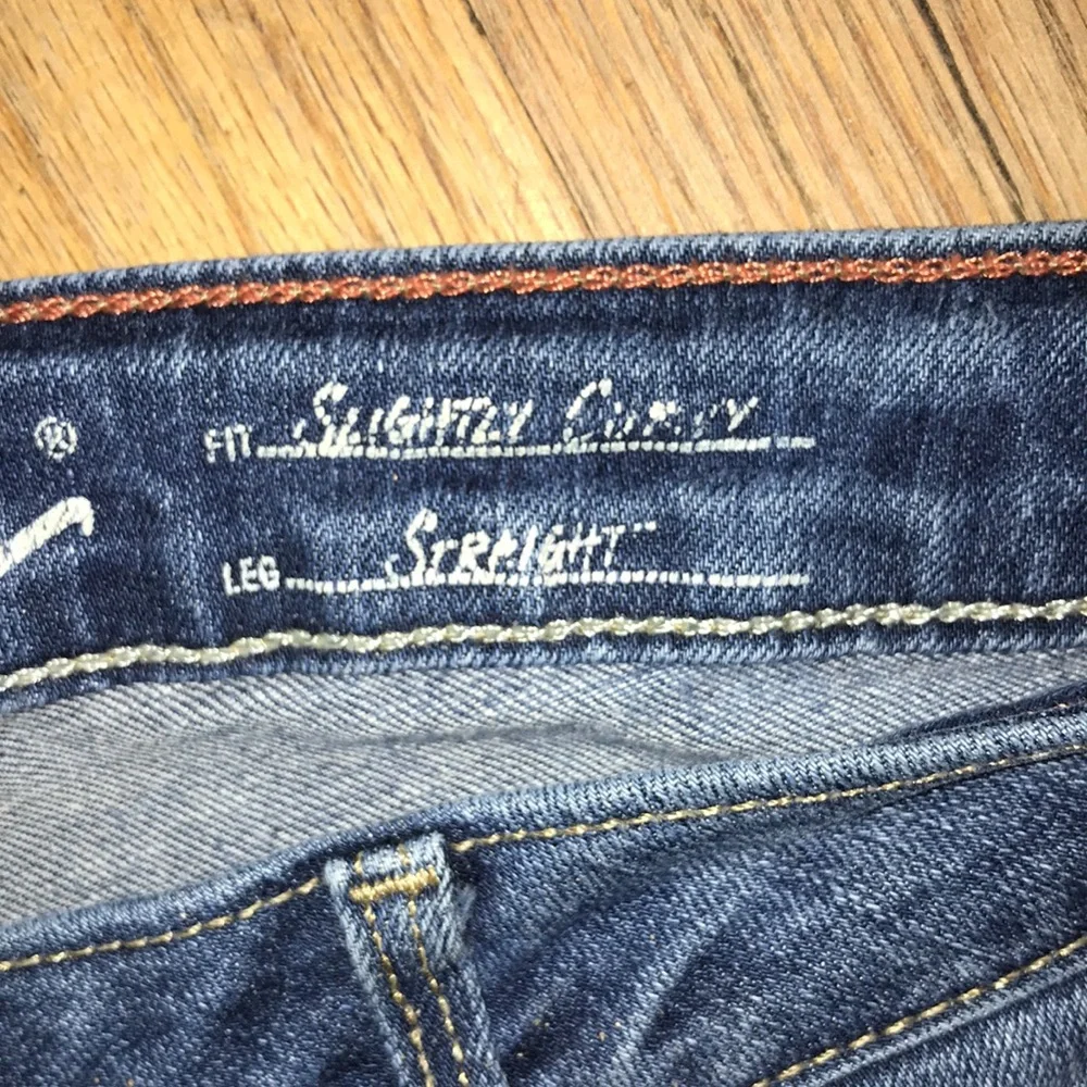 Eddie Bauer Slightly Curvy Straight Leg Jeans - Picture 3 of 7